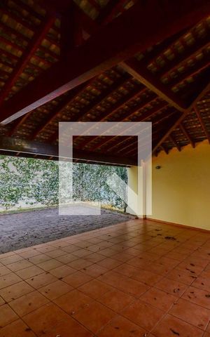 Casa à venda com 420m², 5 quartos e 7 vagas Casa à venda com 420m², 5 quartos e 7 vagasGaragem
