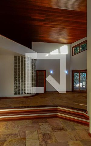 Casa à venda com 420m², 5 quartos e 7 vagas Casa à venda com 420m², 5 quartos e 7 vagasSala Laleira