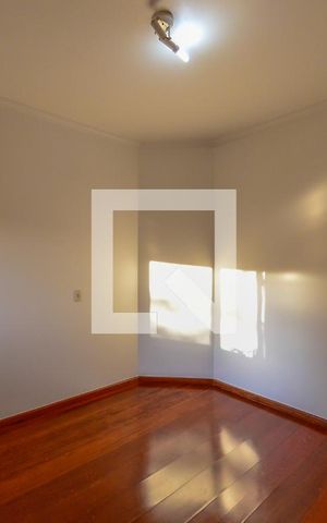 Casa à venda com 420m², 5 quartos e 7 vagas Casa à venda com 420m², 5 quartos e 7 vagasSuíte 2