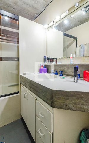 Casa à venda com 331m², 5 quartos e 2 vagas Casa à venda com 331m², 5 quartos e 2 vagasBanheiro da suíte 2