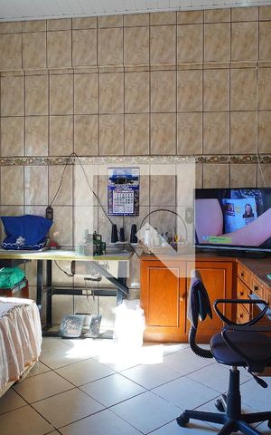 Casa à venda com 240m², 3 quartos e 1 vagaSala - Cozinha