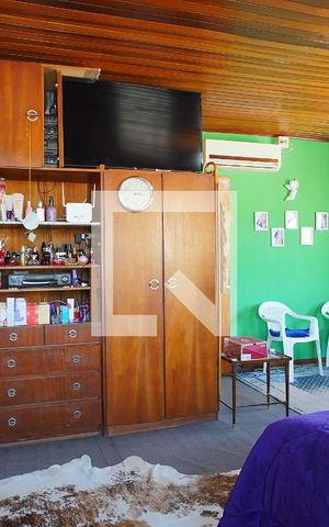 Casa à venda com 240m², 3 quartos e 1 vagaSuíte