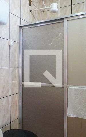 Casa à venda com 240m², 3 quartos e 1 vagaBanheiro 2