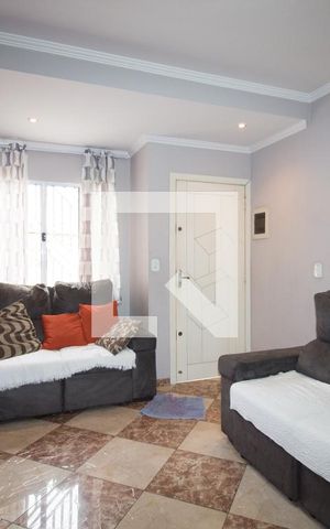 Casa à venda com 126m², 3 quartos e 3 vagasSala