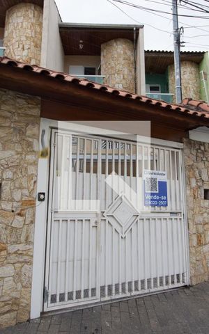 Casa à venda com 126m², 3 quartos e 3 vagasFachada