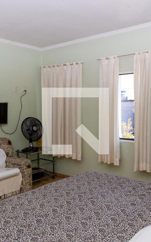 Casa à venda com 300m², 4 quartos e 2 vagasQuarto Suíte