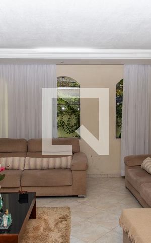 Casa à venda com 300m², 4 quartos e 2 vagasSala de Estar
