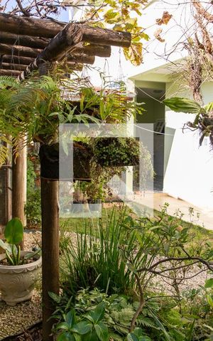Casa à venda com 300m², 4 quartos e 2 vagasQuintal