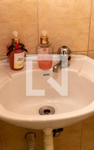 Casa à venda com 300m², 4 quartos e 2 vagasDetalhe banheiro