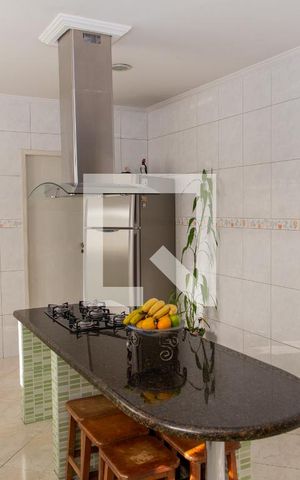 Casa à venda com 300m², 4 quartos e 2 vagasCozinha