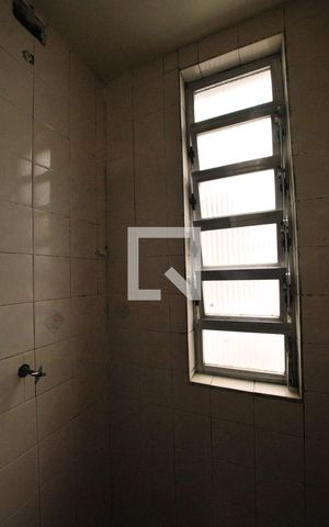 Apartamento para alugar com 55m², 2 quartos e sem vagaBanheiro