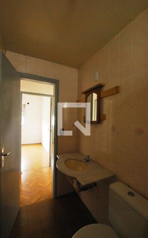 Apartamento para alugar com 55m², 2 quartos e sem vagaBanheiro