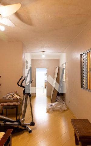 Casa à venda com 220m², 3 quartos e 2 vagas Casa à venda com 220m², 3 quartos e 2 vagasQuarto 2