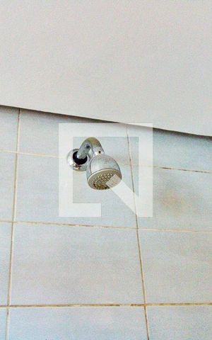 Apartamento à venda com 198m², 4 quartos e 4 vagas Apartamento à venda com 198m², 4 quartos e 4 vagasBanheiro 1