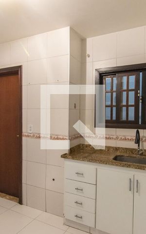 Casa para alugar com 220m², 2 quartos e 1 vaga Casa para alugar com 220m², 2 quartos e 1 vagaCozinha