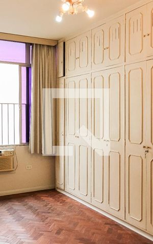 Apartamento à venda com 220m², 3 quartos e 1 vaga Apartamento à venda com 220m², 3 quartos e 1 vagaQuarto 3