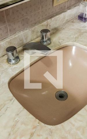 Apartamento à venda com 220m², 3 quartos e 1 vaga Apartamento à venda com 220m², 3 quartos e 1 vagaBanheiro 2