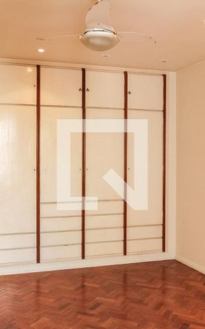 Apartamento à venda com 220m², 3 quartos e 1 vaga Apartamento à venda com 220m², 3 quartos e 1 vagaQuarto 2