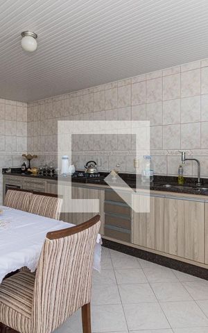 Casa à venda com 300m², 4 quartos e 3 vagasCozinha