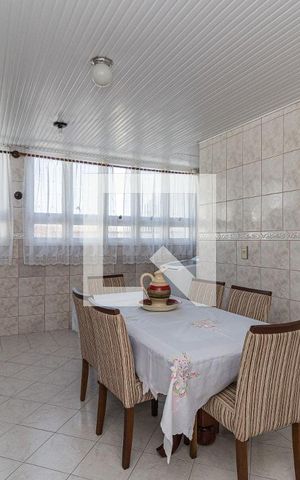 Casa à venda com 300m², 4 quartos e 3 vagasCozinha