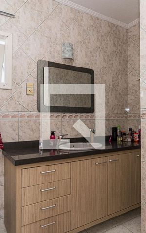 Casa à venda com 300m², 4 quartos e 3 vagasBanheiro da Suíte