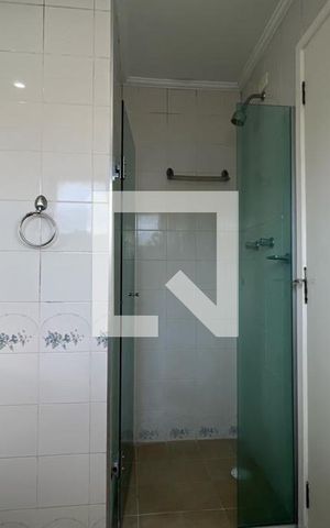 Apartamento para alugar com 240m², 4 quartos e 4 vagas Apartamento para alugar com 240m², 4 quartos e 4 vagasBanheiro da Suíte 2