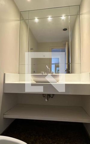 Apartamento para alugar com 240m², 4 quartos e 4 vagas Apartamento para alugar com 240m², 4 quartos e 4 vagasLavabo