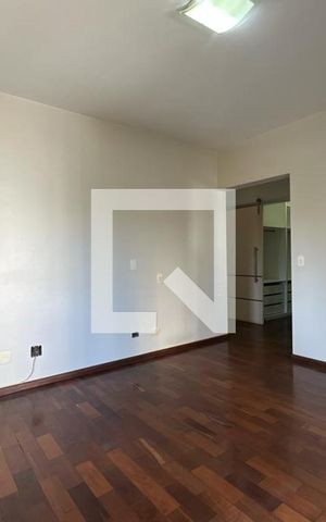 Apartamento para alugar com 240m², 4 quartos e 4 vagas Apartamento para alugar com 240m², 4 quartos e 4 vagasSuíte 1