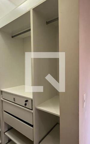 Apartamento para alugar com 240m², 4 quartos e 4 vagas Apartamento para alugar com 240m², 4 quartos e 4 vagasCloset da Suíte 1