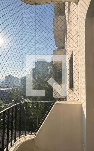 Apartamento para alugar com 240m², 4 quartos e 4 vagas Apartamento para alugar com 240m², 4 quartos e 4 vagasSuíte 3 - Sacada