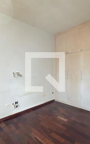 Apartamento para alugar com 240m², 4 quartos e 4 vagas Apartamento para alugar com 240m², 4 quartos e 4 vagasQuarto 4