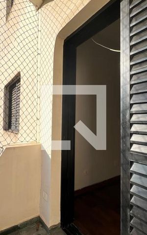 Apartamento para alugar com 240m², 4 quartos e 4 vagas Apartamento para alugar com 240m², 4 quartos e 4 vagasSuíte 3 - Sacada