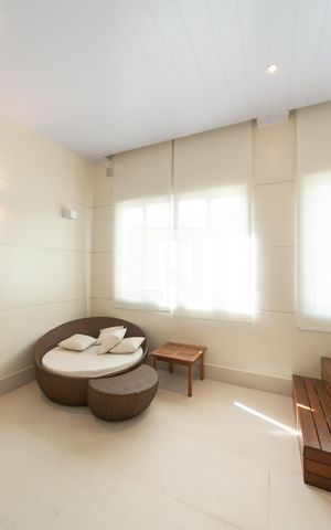 Apartamento à venda com 81m², 2 quartos e 1 vaga Apartamento à venda com 81m², 2 quartos e 1 vagaHidro / Sauna