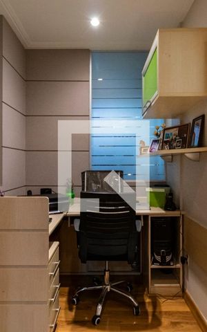 Apartamento à venda com 170m², 3 quartos e 3 vagasEscritório