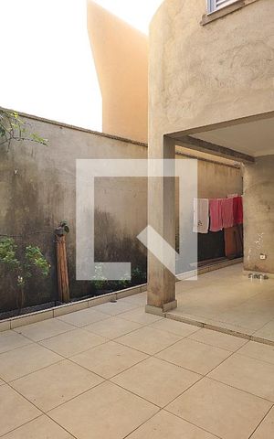 Casa à venda com 315m², 4 quartos e 4 vagasQuintal
