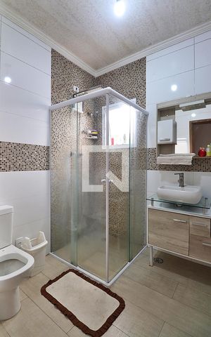 Casa à venda com 315m², 4 quartos e 4 vagasBanheiro Social