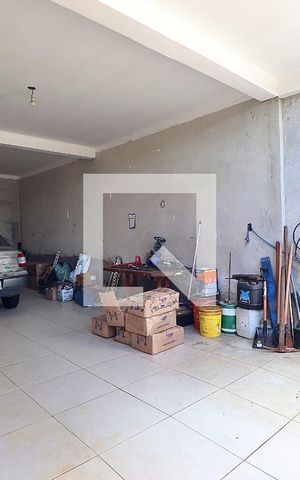 Casa à venda com 315m², 4 quartos e 4 vagasGaragem