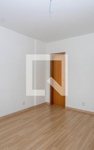 Apartamento à venda com 80m², 3 quartos e 1 vaga Apartamento à venda com 80m², 3 quartos e 1 vagaSuíte
