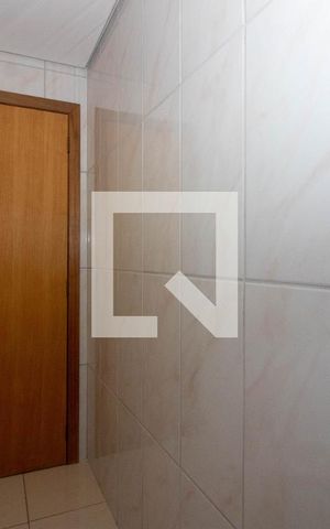 Apartamento à venda com 80m², 3 quartos e 1 vaga Apartamento à venda com 80m², 3 quartos e 1 vagaBanheiro Social