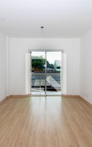 Apartamento à venda com 80m², 3 quartos e 1 vaga Apartamento à venda com 80m², 3 quartos e 1 vagaSala