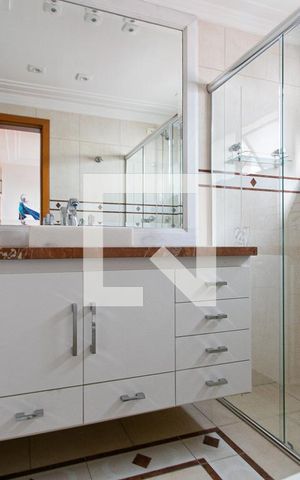 Apartamento para alugar com 168m², 3 quartos e 3 vagas Apartamento para alugar com 168m², 3 quartos e 3 vagasBanheiro da Suíte 2