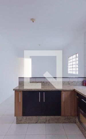 Casa para alugar com 170m², 3 quartos e 4 vagas Casa para alugar com 170m², 3 quartos e 4 vagasCozinha