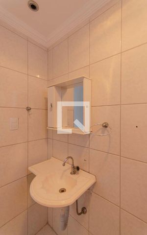Casa para alugar com 170m², 3 quartos e 4 vagas Casa para alugar com 170m², 3 quartos e 4 vagasLavabo