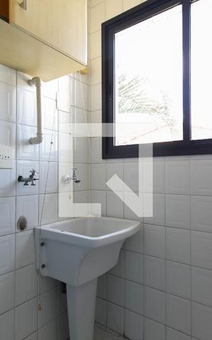 Apartamento à venda com 52m², 2 quartos e 1 vaga Apartamento à venda com 52m², 2 quartos e 1 vagaArea de Serviço