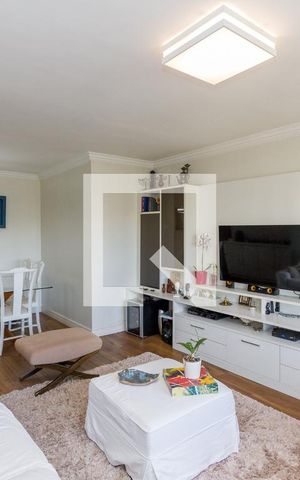 Apartamento à venda com 130m², 3 quartos e 2 vagas Apartamento à venda com 130m², 3 quartos e 2 vagasSala