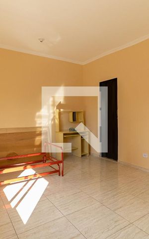 Casa à venda com 1972m², 2 quartos e 2 vagas Casa à venda com 1972m², 2 quartos e 2 vagasSuíte