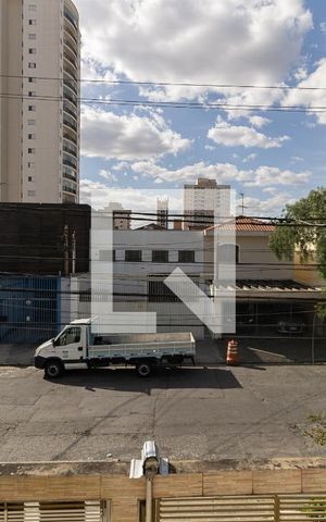 Casa à venda com 1972m², 2 quartos e 2 vagas Casa à venda com 1972m², 2 quartos e 2 vagasVista da Suíte