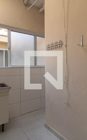 Casa à venda com 1972m², 2 quartos e 2 vagas Casa à venda com 1972m², 2 quartos e 2 vagasLavanderia