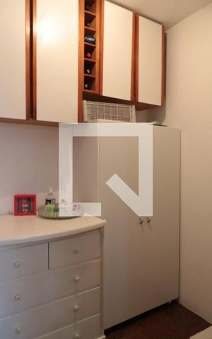 Apartamento à venda com 113m², 3 quartos e 1 vagaÁrea de Serviço