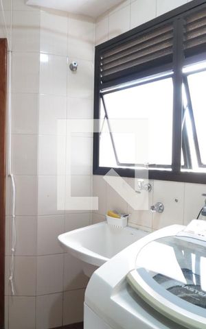 Apartamento à venda com 113m², 3 quartos e 1 vagaÁrea de Serviço